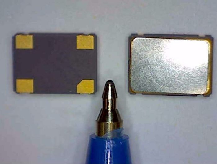 The EQXO-75UIE Extended Range Industrial Clock Oscillator