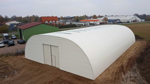 Relocatable metal storage building