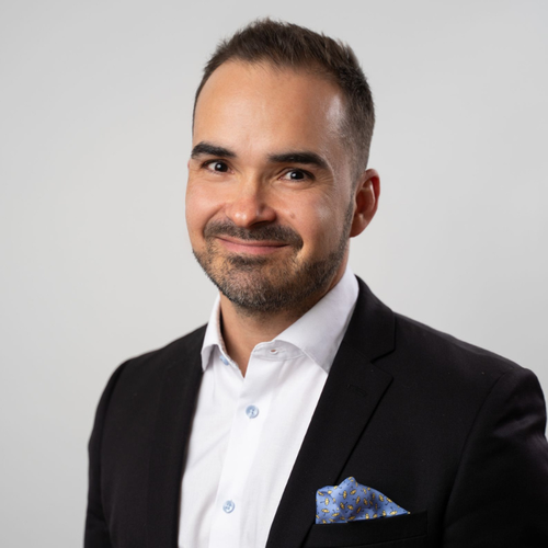 Speaker profile image for Alex Leigh