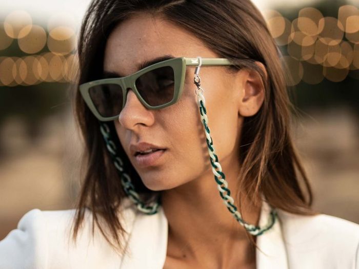 River – Glasses chain – Jade Green & Teal chunky acrylic chain – perfect for wearing with sunglasses and as glasses holder. Perfect gift for her
