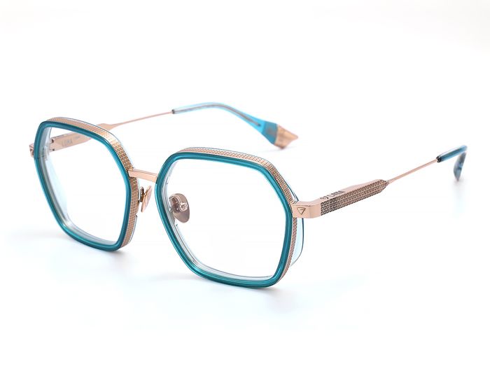 Wolf Eyewear Group Appointed Exclusive UK & Ireland Distributor for LOMA Eyewear