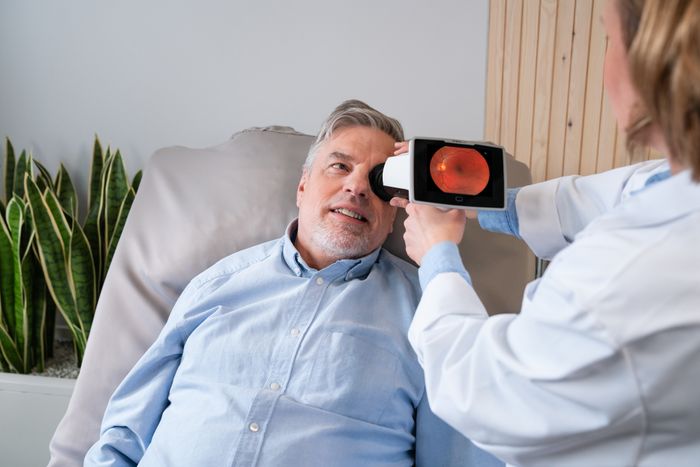 Optomed Lumo - Portable Fundus Camera