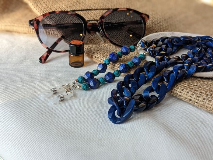 Blue Aromatherapy Essential Oil Diffuser chunky acrylic glasses chain -  perfect for wearing with sunglasses and as glasses holder