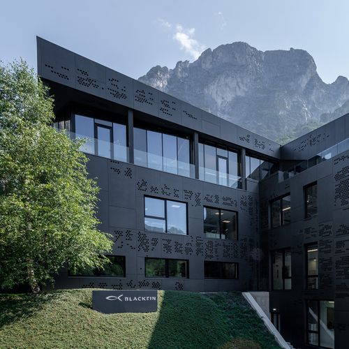 The Black Shelter Sustainable Factory