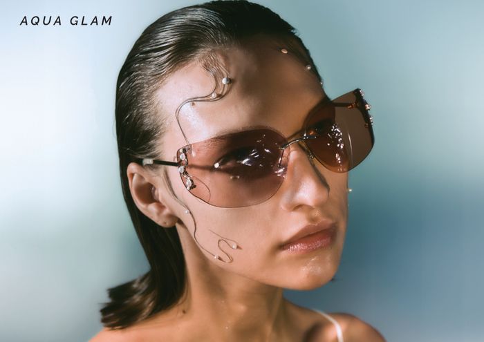 Viola Yeung - AQUA GLAM