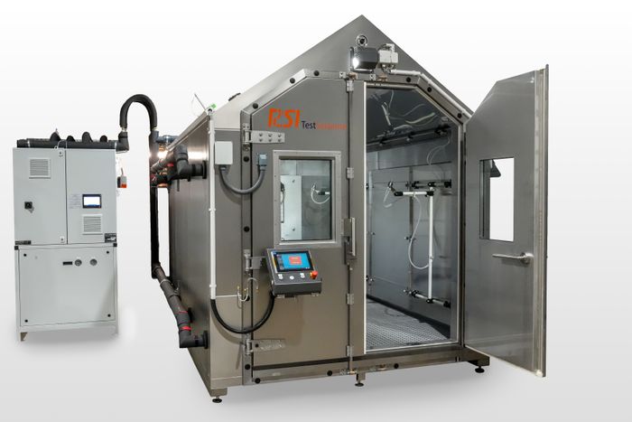 Salt spray chambers and corrosion test chambers