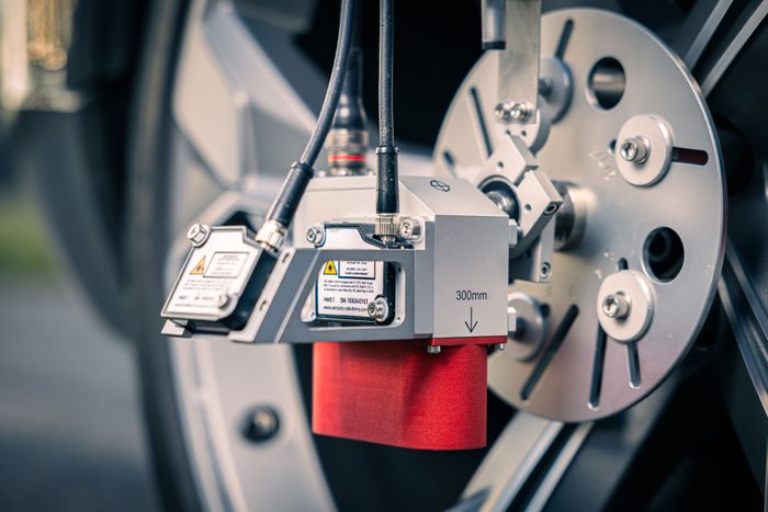 New laser system measures pitch and roll relative to the road