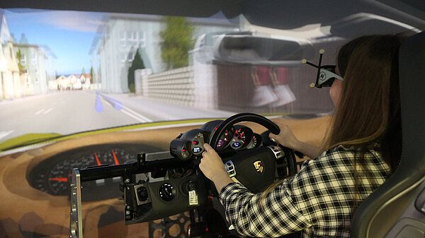 HLRS Visualization – Scientific and Immersive Visualization for Engineering Data