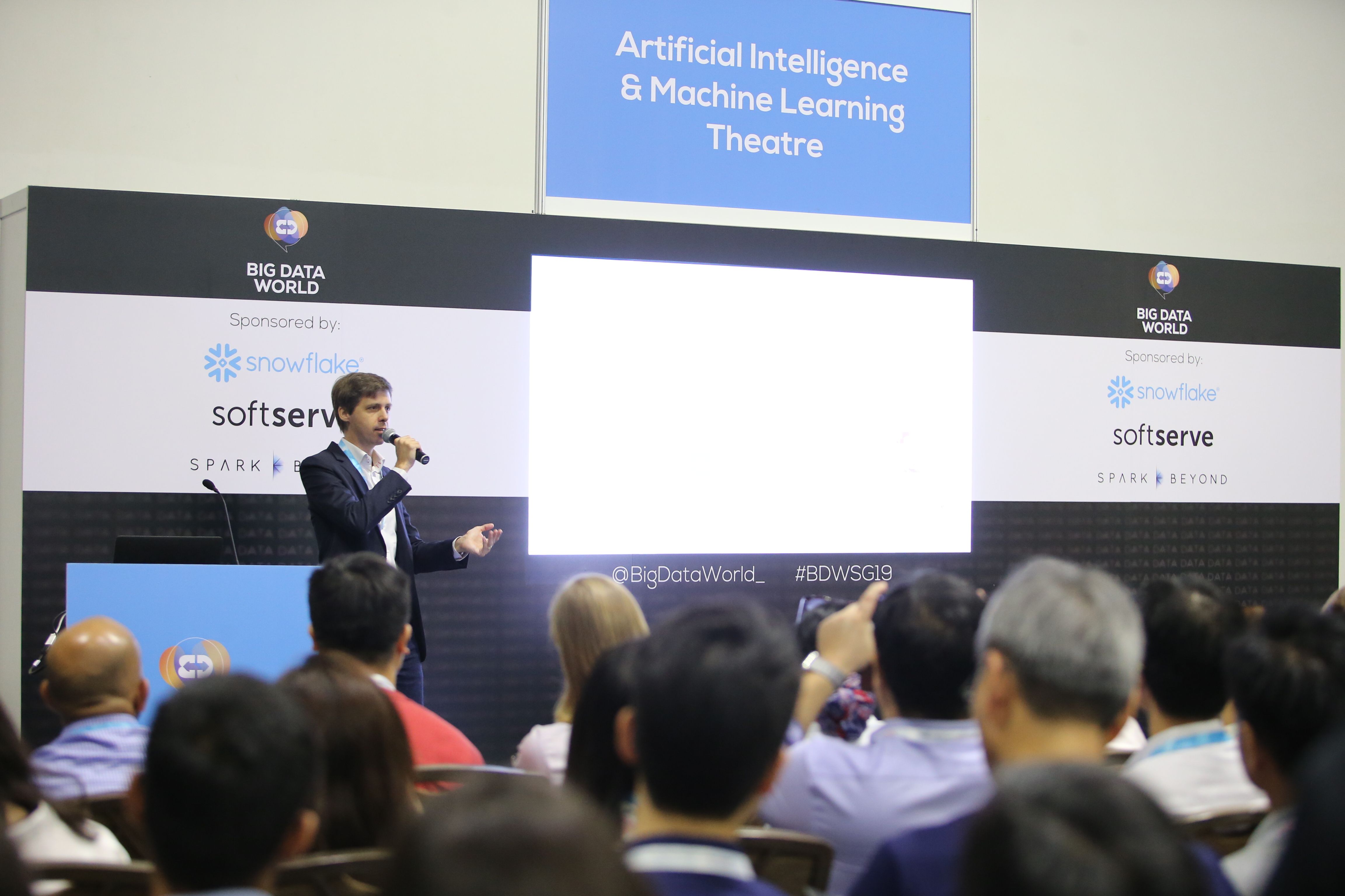 ARTIFICIAL INTELLIGENCE [AI] THEATRE