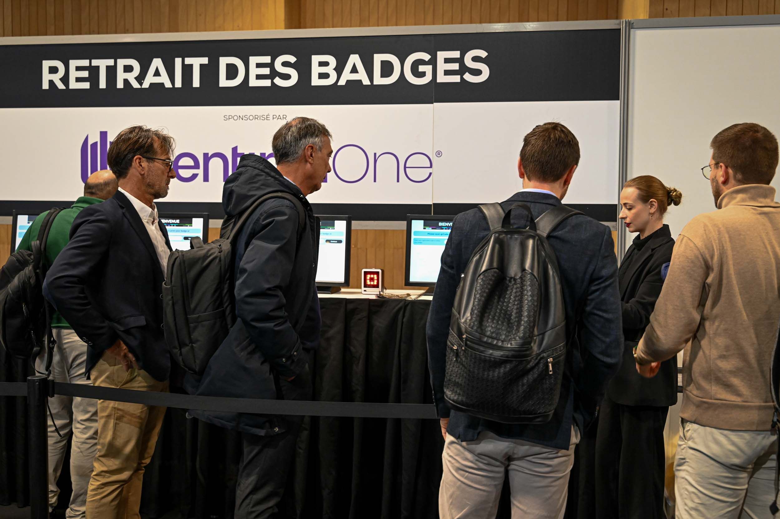 EXHIBITOR BADGES <br>📅AVAILABLE