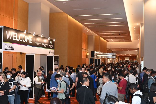 Marina Bay Sands Expo Hall Packed with People, as CloserStill Media marks end of Big Data & AI World 2022