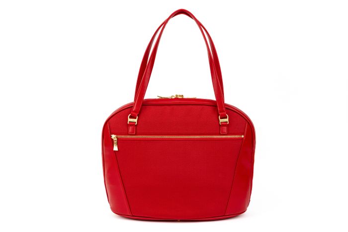 The Elizabeth IYASU Medical Bag in Red Smooth