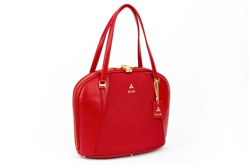 The Elizabeth IYASU Medical Bag in Red Smooth