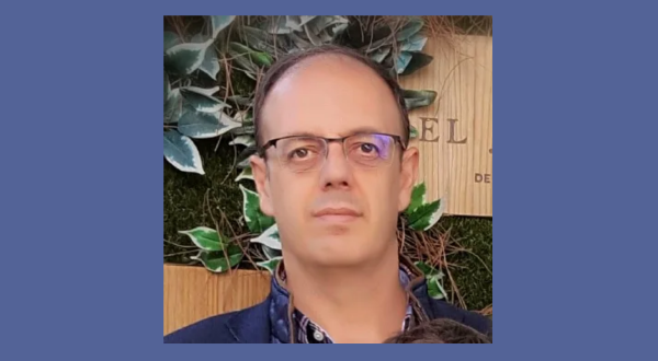 Óscar Bernacer (Oracle): A los bots de los “malos” se les gana con automatismos y bots de los “buenos”