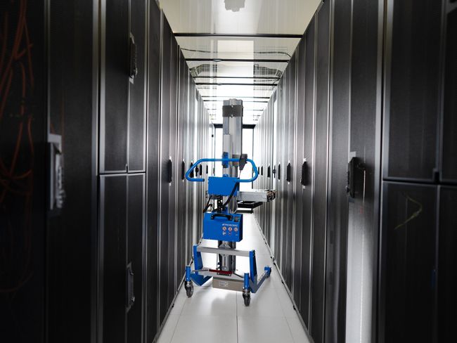 Pronomic Showcases Cutting-edge Lifting Solutions for Sustainable and Resilient Data Centres at Data Centre World 2025