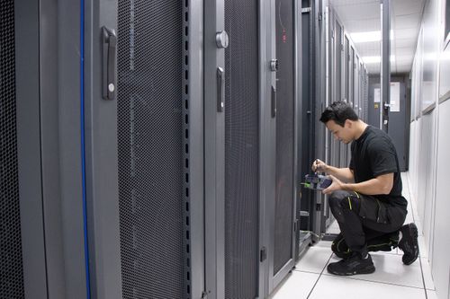 Le Groupe Telenco propose une solution intégrale pour l’aménagement des datacenters : AXE FIBRE Datacenter