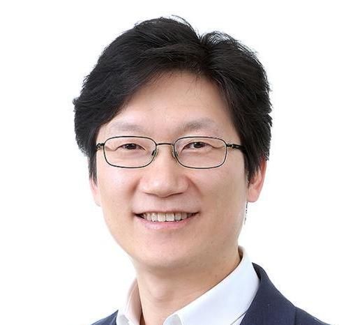 Sonny Lee