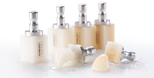 VITABLOCS® TriLuxe forte - The polychromatic feldspar block: Mill. Polish. Done.