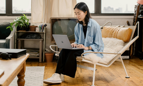 How has technology evolved modern mentoring?