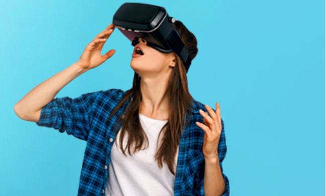 How to embrace AR and VR in your learning strategy in 2023