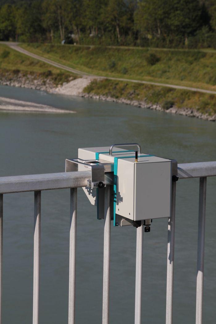 RP-30 non-contact current meter opens up new possibilities