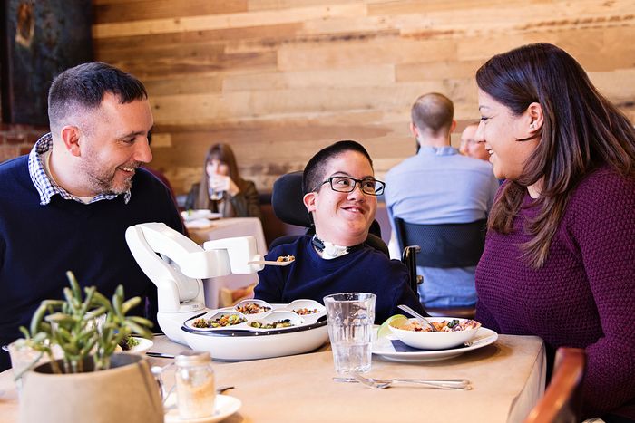 Obi dining companion - dining with dignity