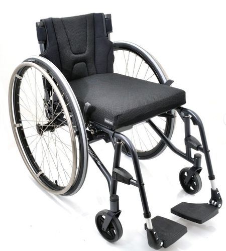 Permobil Pathera S3 Swing - Adapts to  the active life  you lead