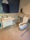 Adjustable wash basins