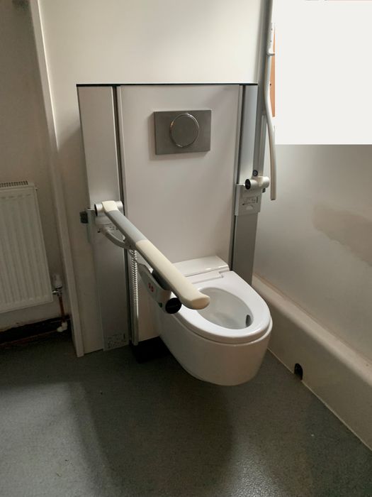 Toilet lifters