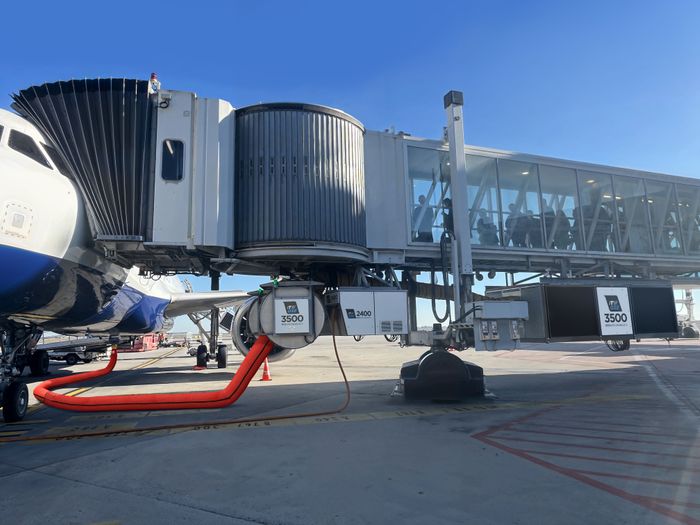 EcoGate: A smarter approach to airport gate electrification