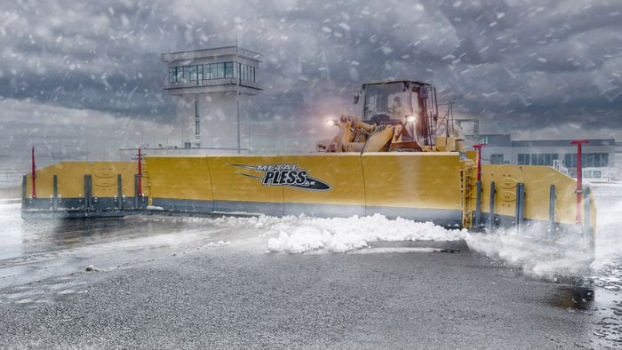 Metal Pless Showcases Airportmaxx: A Breakthrough in Airside Snow Removal