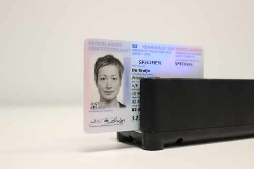 onySwipe MRZ Reading & Age Verification