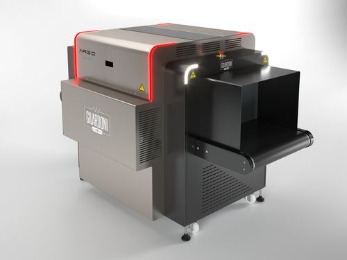 HAND LUGGAGE AND SMALL PACKAGE SCREENING