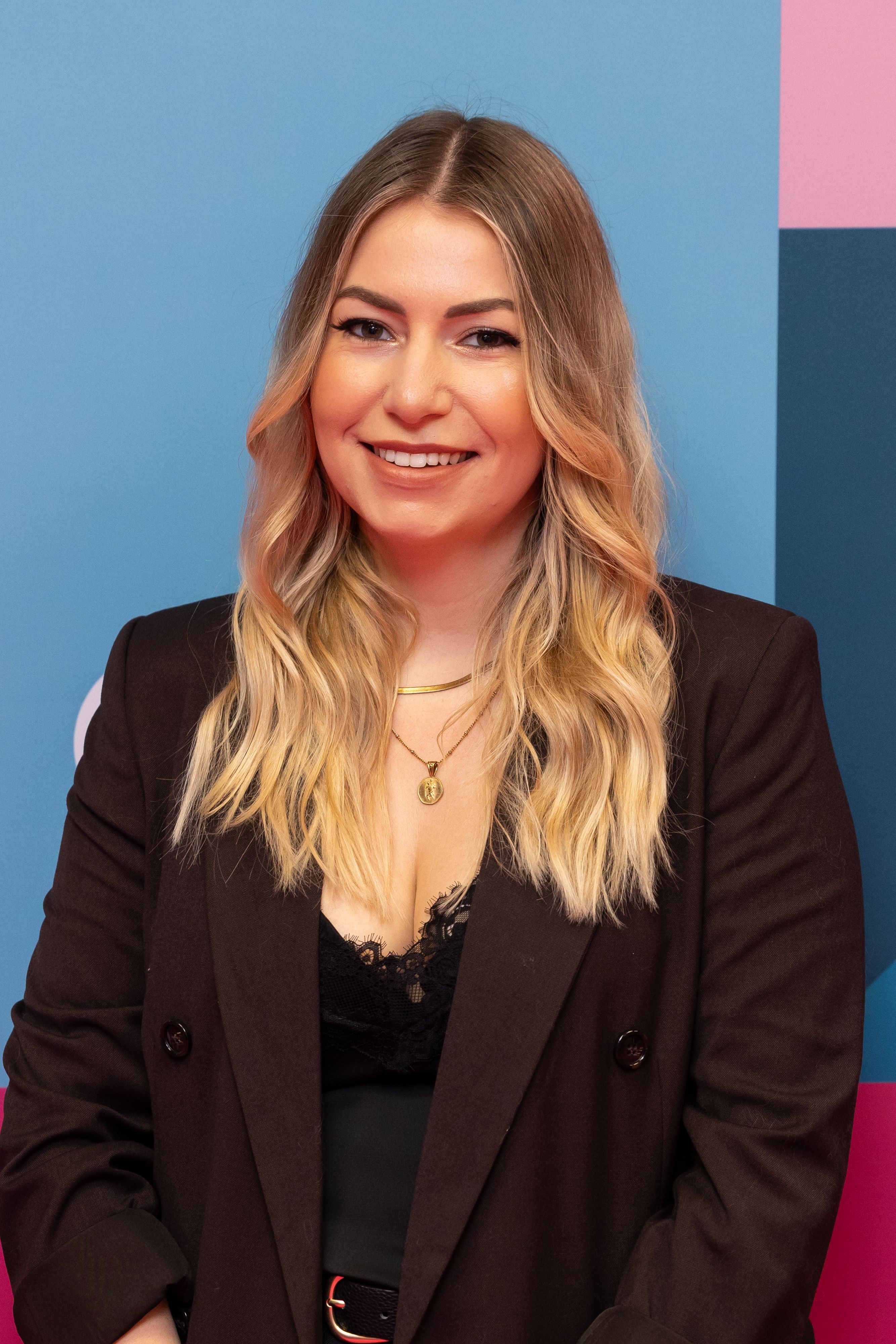 Jasmin Mathans Head of Marketing +44 (0)24 7671 9687 lvsmarketing@closerstillmedia.com