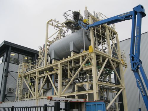 Steel construction for routes and supports