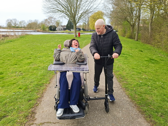 Ziggy - the wheelchair accessory for side-by-side strolling