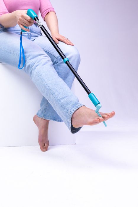 Inter-Digital Toe Cleaner