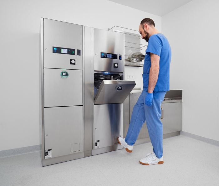 SANITISATION EQUIPMENT FOR PATIENT TOILETING