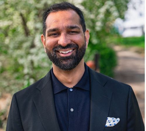 Amrit Dhaliwal - Walfinch