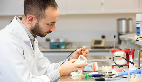 BSc (Hons) Clinical Dental Technology