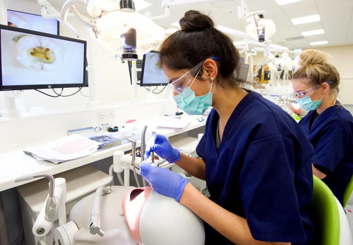 Practical Hands-On Oral Surgery for Primary Dental Care, Short Course