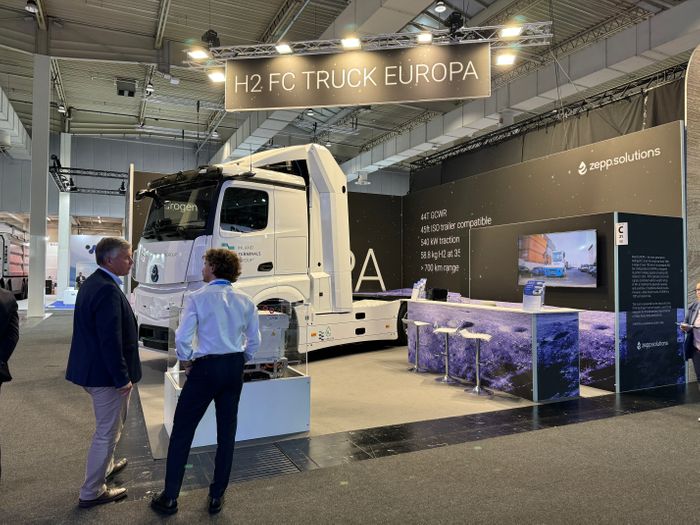 Europa - 44T hydrogen fuel cell truck