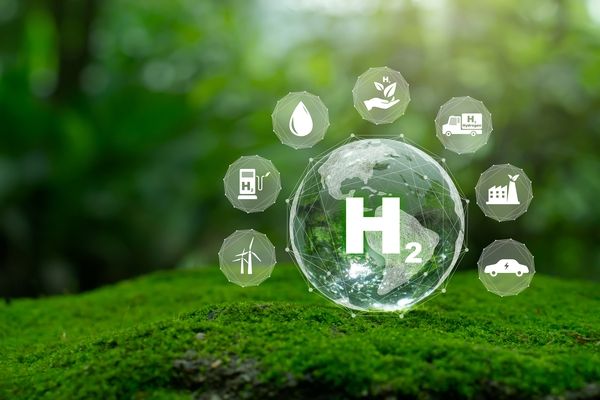The first load of hydrogen has been delivered to Crossbridge Energy from HySnergy by Everfuel