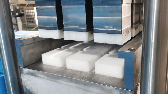 Dry Ice Production Machines