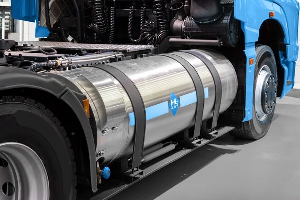 Components for MAN’s 2025 hydrogen truck fleet will be supplied by MAHLE