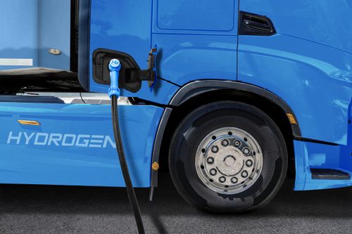 A Nikola hydrogen truck has been supplied by Purina for Californian deliveries