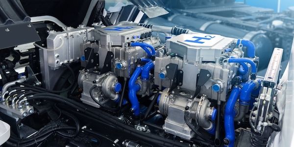 Ricardo Delivers Hydrogen Research Engine to Cummins and BorgWarner