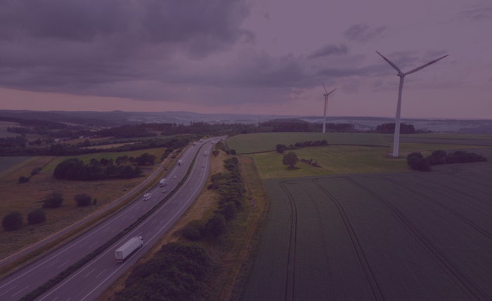 How can retail logistics be more sustainable in peak season?