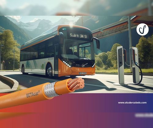 Robust high-voltage cables with high flexibility and sheath seat