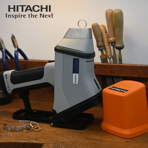 Hitachi's XMET-8000 XRF Precious Metal Analyser